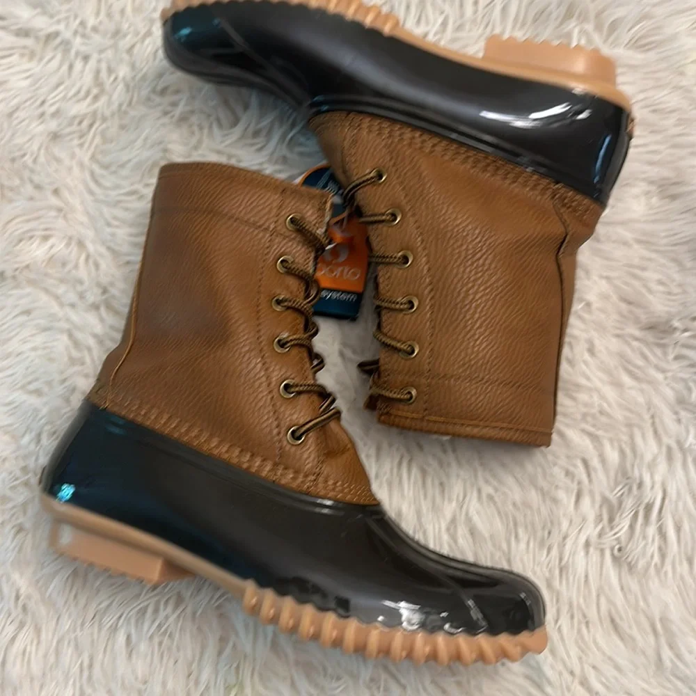 NEW Sporto Dakota Lace up rubber duck boot’s waterproof women size 8